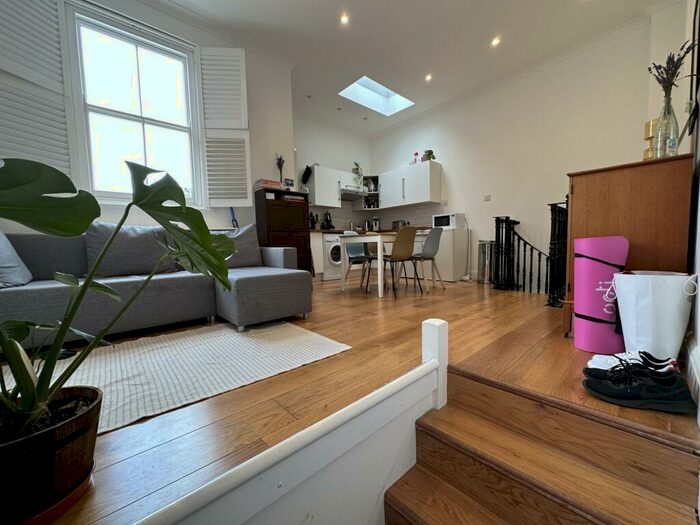 1 Bedroom Flat To Rent In Chapel Market, Islington, N1
