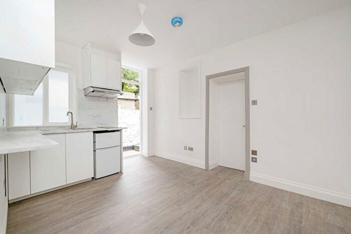 Studio To Rent In Castletown Road, London, W14