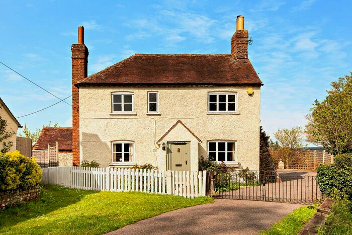 3 Bedroom Detached House For Sale In Duncton, Petworth, West Sussex, GU28