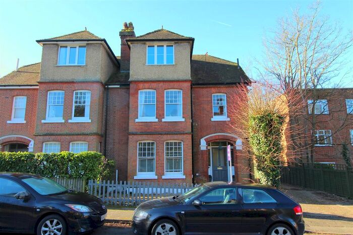 1 Bedroom Flat To Rent In Grosvenor Road, St.Albans, AL1