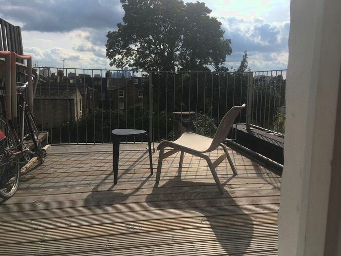 1 Bedroom Flat To Rent In Church Street, Stoke Newington, London, N16