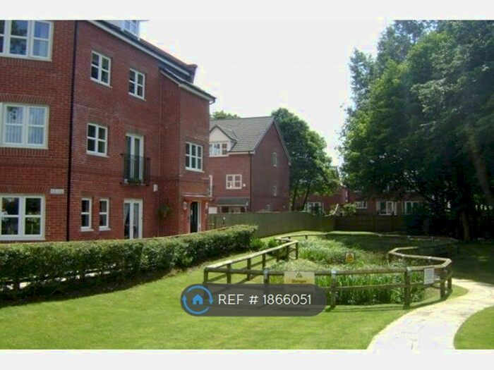 2 Bedroom Flat To Rent In Duxbury Gardens, Chorley, PR7