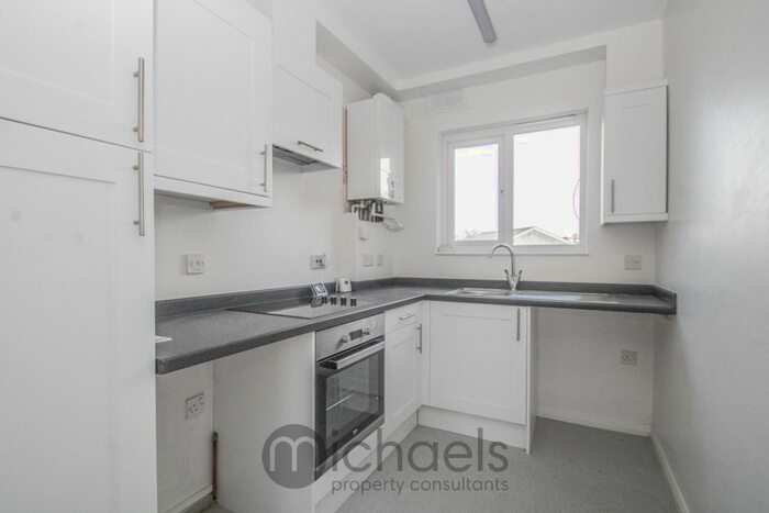 4 Bedroom Flat To Rent In Connaught Avenue, Frinton-On-Sea, CO13