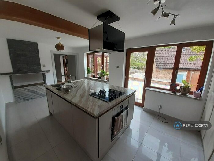 4 Bedroom Detached House To Rent In Butchers Close, Southam, CV47