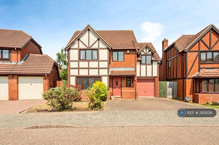 4 Bedroom Detached House To Rent In Harlequin Place, Milton Keynes, MK5