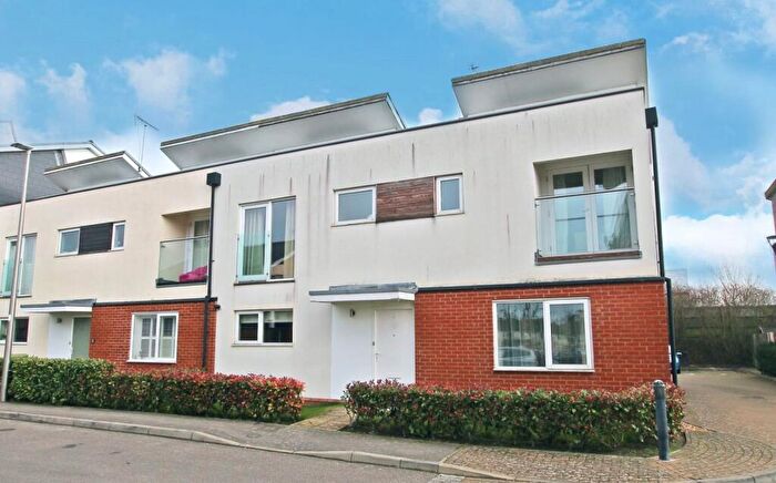 4 Bedroom Semi-Detached House For Sale In Addenbrookes Road, Newport Pagnell, Buckinghamshire, MK16