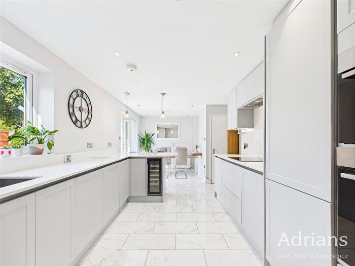 3 Bedroom Detached House For Sale In Falmouth Road, Old Springfield, Chelmsford, CM1