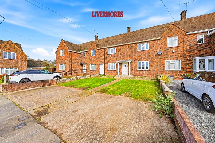 3 Bedroom Terraced House For Sale In Hayward Close, Crayford, DA1