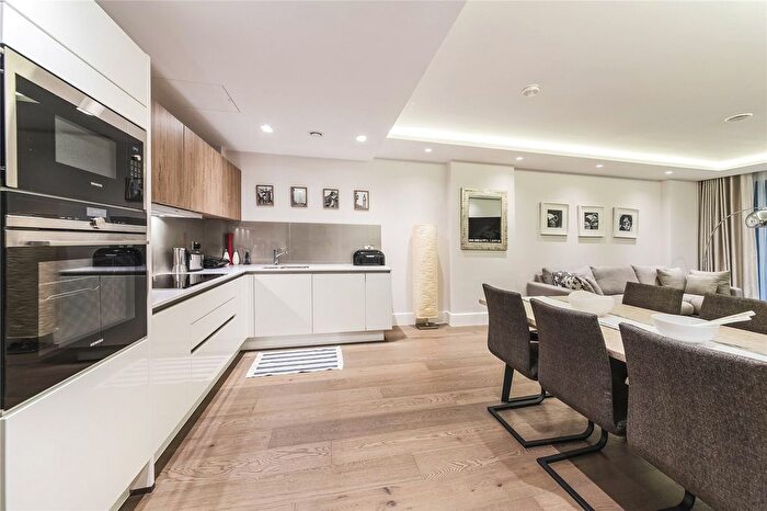 2 Bedroom Flat To Rent In Great Peter Street, Westminster, London, SW1P