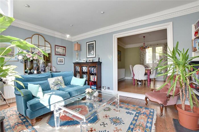 2 Bedroom End Of Terrace House To Rent In Collins Street, Blackheath, London, SE3