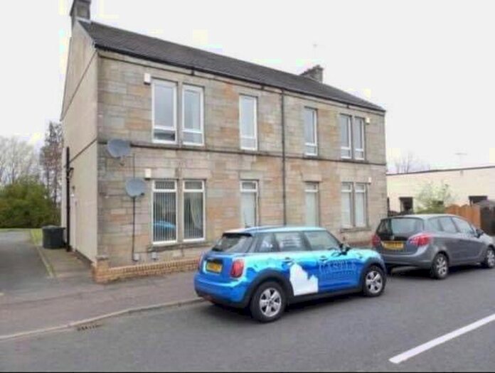 2 Bedroom Flat To Rent In Green Road, Paisley, Renfrewshire, PA2