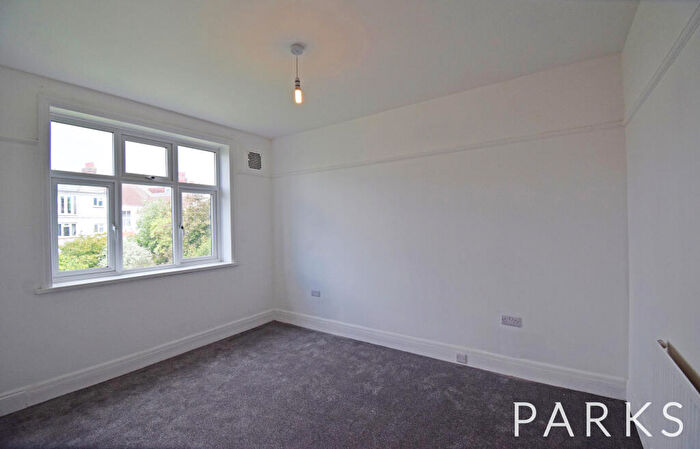 2 Bedroom Apartment To Rent In Davigdor Court, Davigdor Road, Hove, East Sussex, BN3