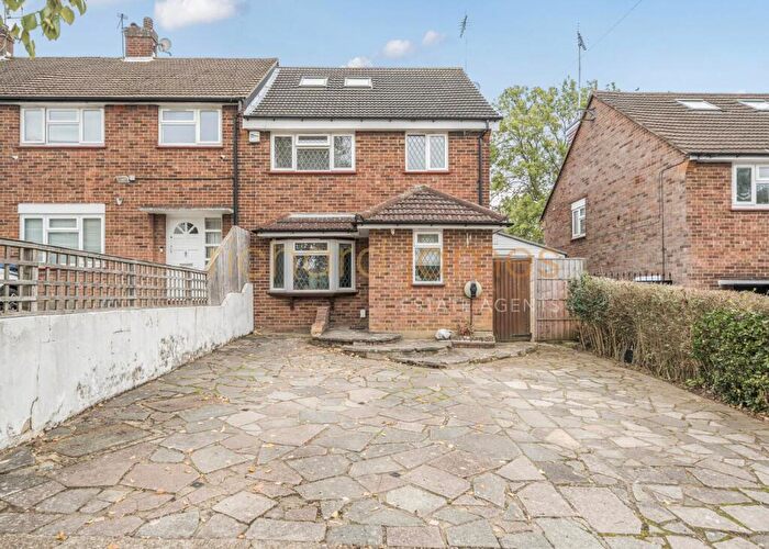4 Bedroom House For Sale In Ramillies Road, Mill Hill, NW7