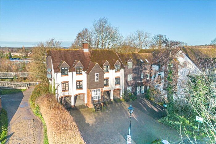1 Bedroom Apartment For Sale In Mill Lane, Newbury, Berkshire, RG14