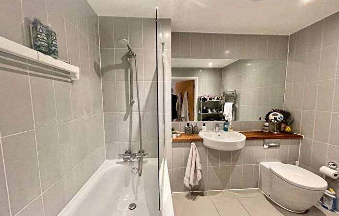 2 Bedroom Apartment To Rent In Appold Court, London, E2
