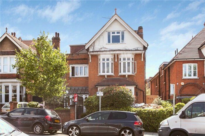 1 Bedroom Flat To Rent In Lytton Grove, Putney, SW15