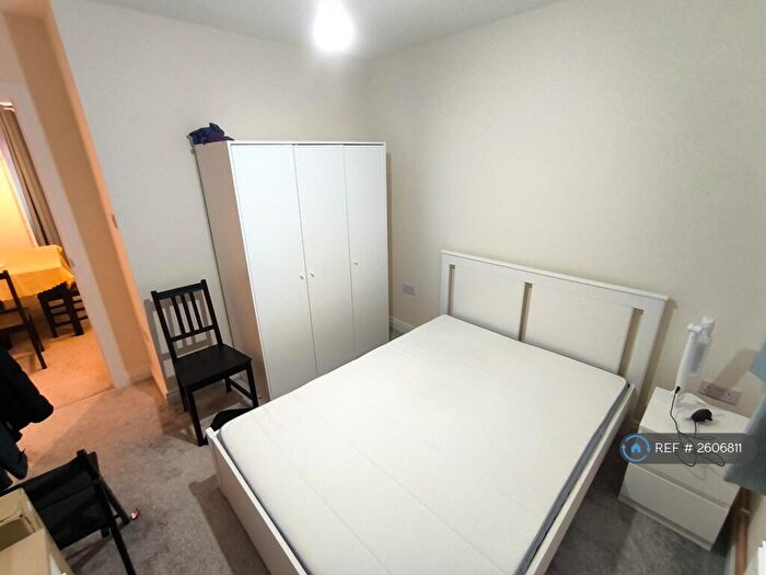 4 Bedroom Terraced House To Rent In Susannah Street, London, E14