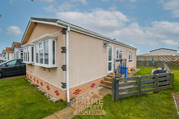 2 Bedroom Bungalow For Sale In A Annsmuir Caravan Park, Ladybank, KY15