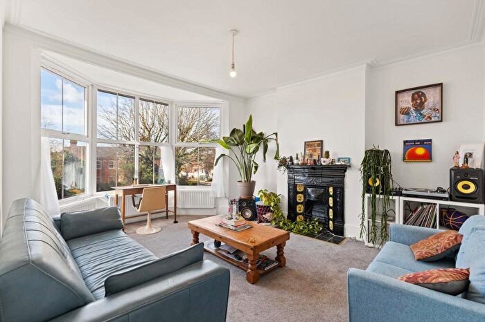 3 Bedroom Apartment For Sale In Wrottesley Road, Kensal Green, NW10
