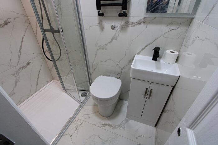 5 Bedroom Flat To Rent In Crouch Hill, London, N4