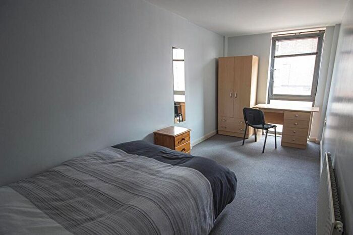 6 Bedroom House To Rent In Mansfield Road, Nottingham, NG1