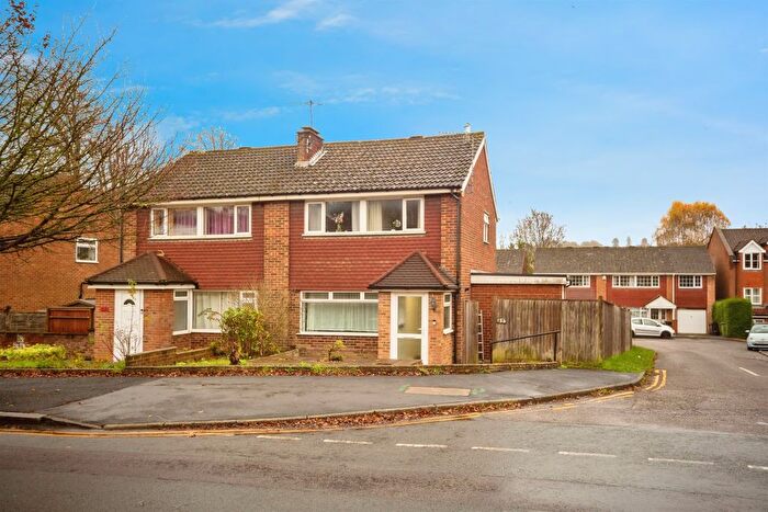 3 Bedroom Semi-detached House For Sale In Upper Grosvenor Road, Tunbridge Wells, TN1
