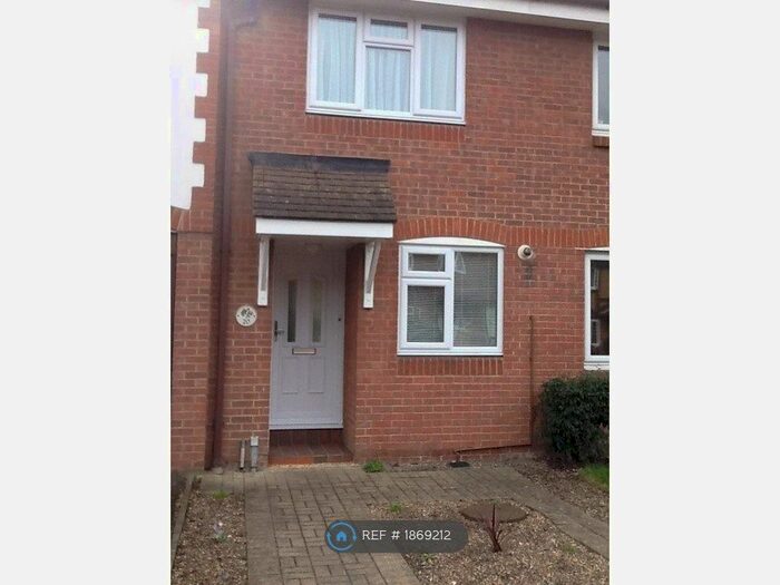 2 Bedroom Terraced House To Rent In Eagles Road, Greenhithe, DA9