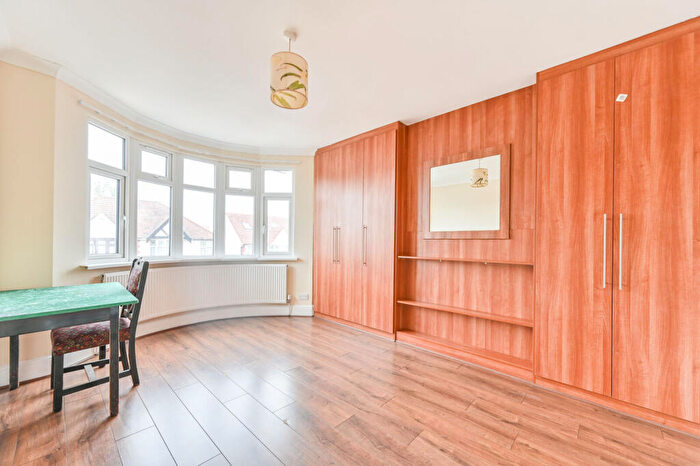 4 Bedroom House For Sale In Braemar Avenue, Alperton, Wembley, HA0