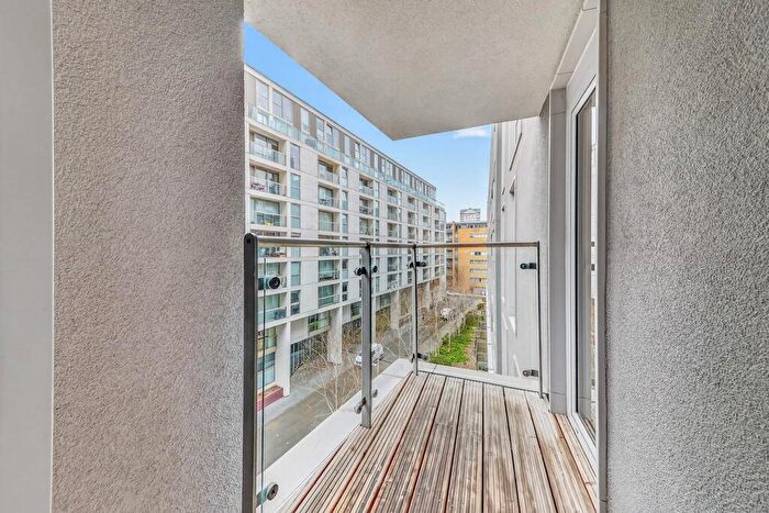 1 Bedroom Apartment For Sale In Indescon Square London, E14