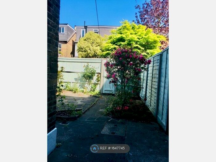 2 Bedroom Terraced House To Rent In Lewin Road, London, SW14