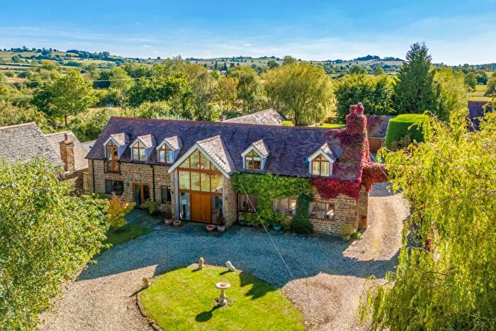 5 Bedroom Barn Conversion For Sale In Lower Tysoe, Warwick, CV35