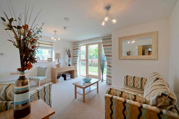 1 Bedroom Flat For Sale In Cable Drive, Cheshire, WA6