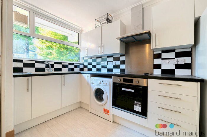 4 Bedroom House To Rent In Bolingbroke Walk, London, SW11