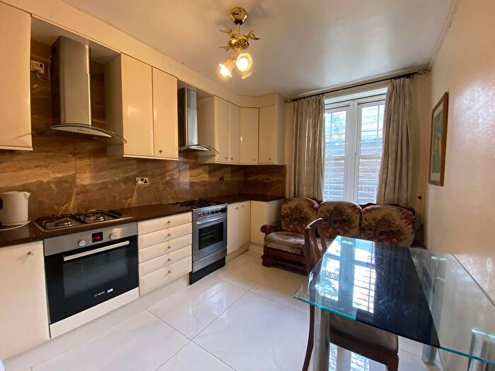 4 Bedroom Flat To Rent In Stanton House, Greenwich, SE10