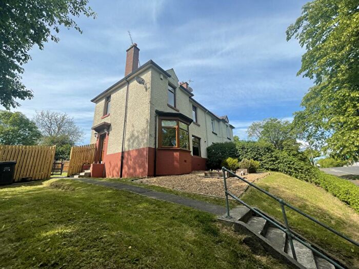 3 Bedroom Semi-Detached House To Rent In Cumbernauld Road, Glasgow, G33