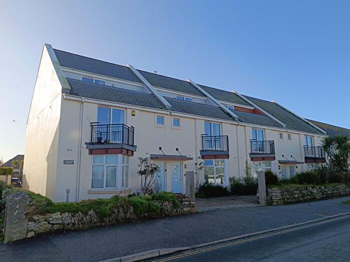 2 Bedroom Flat For Sale In Trehellan Heights, Newquay, TR7