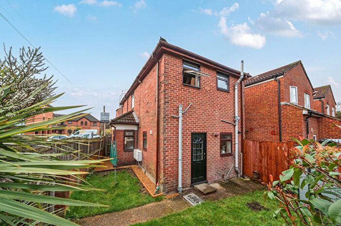 1 Bedroom Maisonette For Sale In Carlisle Road, Shirley, Southampton, Hampshire, SO16