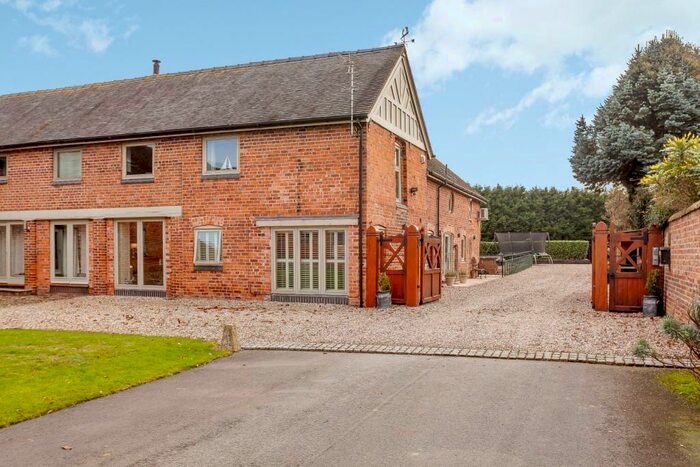 5 Bedroom Barn Conversion To Rent In Smeaton Wood, Pinsley Green Road, Wrenbury, Nantwich, CW5