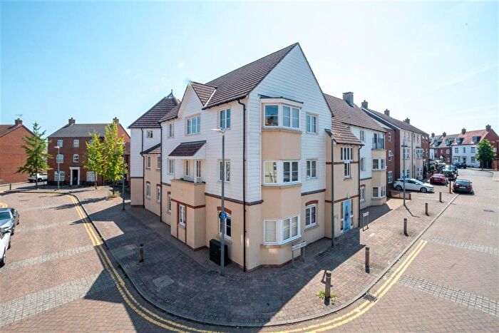 2 Bedroom Flat For Sale In Bluebell Road, Kingsnorth, Ashford, Kent, TN23