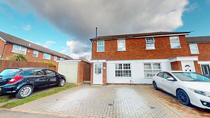 3 Bedroom Semi-Detached House For Sale In Palmer Square, Great Billing, NN3