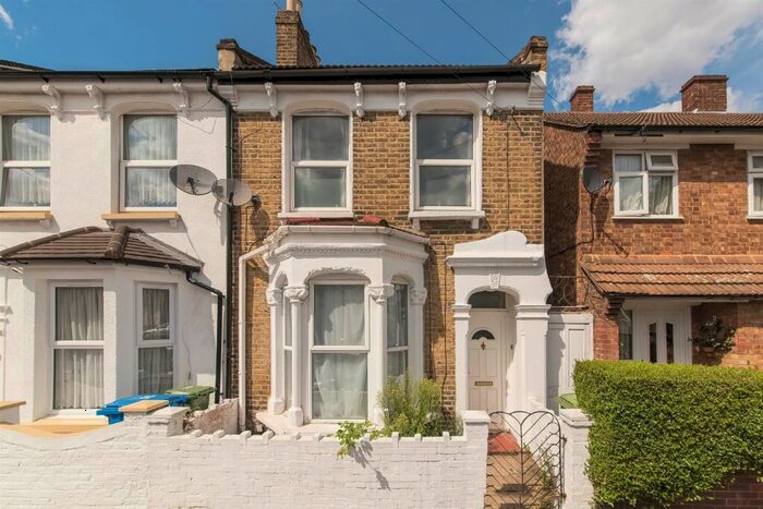 4 Bedroom Terraced House To Rent In Fenham Road, Peckham, SE15