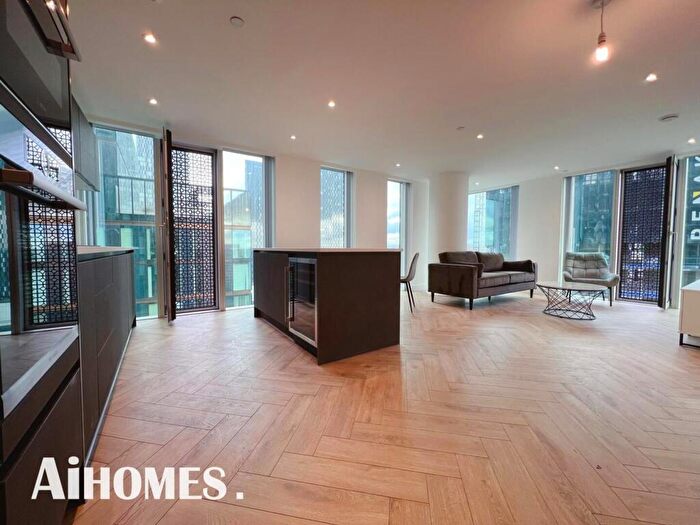 2 Bedroom Apartment To Rent In Et, Chester Road, Manchester, M15