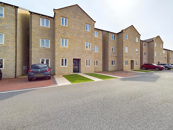 2 Bedroom Flat To Rent In Station View, Skipton, BD23