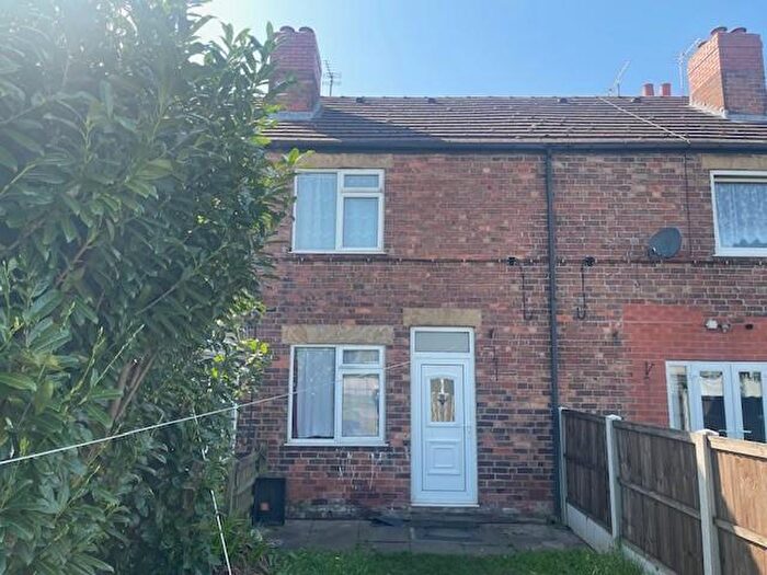 3 Bedroom Terraced House For Sale In Vale Drive, Shirebrook, NG20