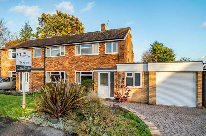 3 Bedroom Semi-Detached House To Rent In Poplar Walk, Farnham, Surrey, GU9