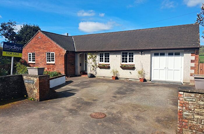 3 Bedroom Detached Bungalow For Sale In Latchley, Gunnislake, Cornwall, PL18