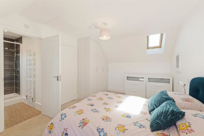 4 Bedroom Detached House For Sale In Thompson Close, Paddock Wood, Tonbridge, TN12