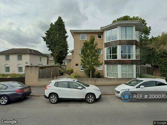 2 Bedroom Flat To Rent In Regents Park Road, Southampton, SO15