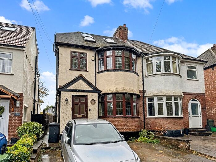 4 Bedroom Semi Detached House For Sale In Court Road, Orpington, BR6