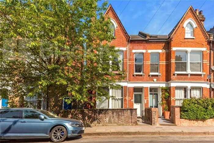 4 Bedroom Flat To Rent In Fairbridge Road, Archway, N19
